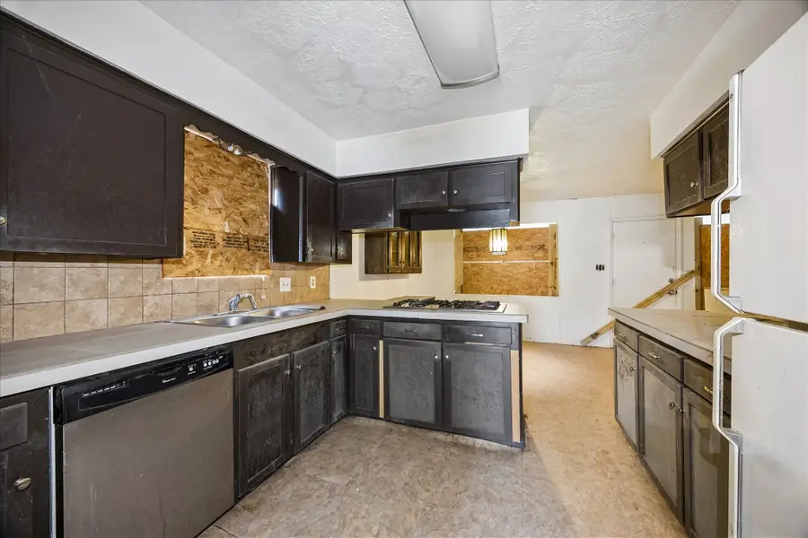 8926 Willow Meadow Drive, Houston, TX 77031 - #3
