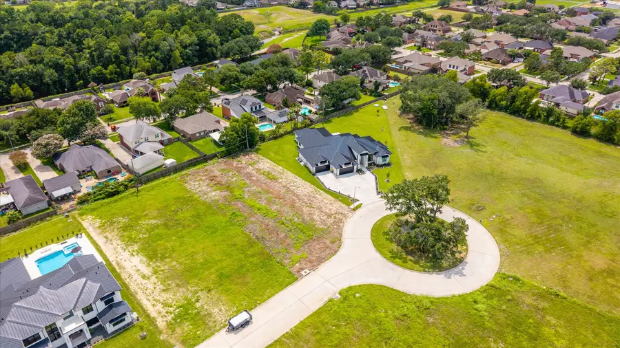 1618 Crown Oaks Court, Pearland, TX 77581 - #2