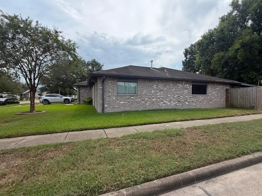 757 Sugar Hill Drive, La Porte, TX 77571 - #3