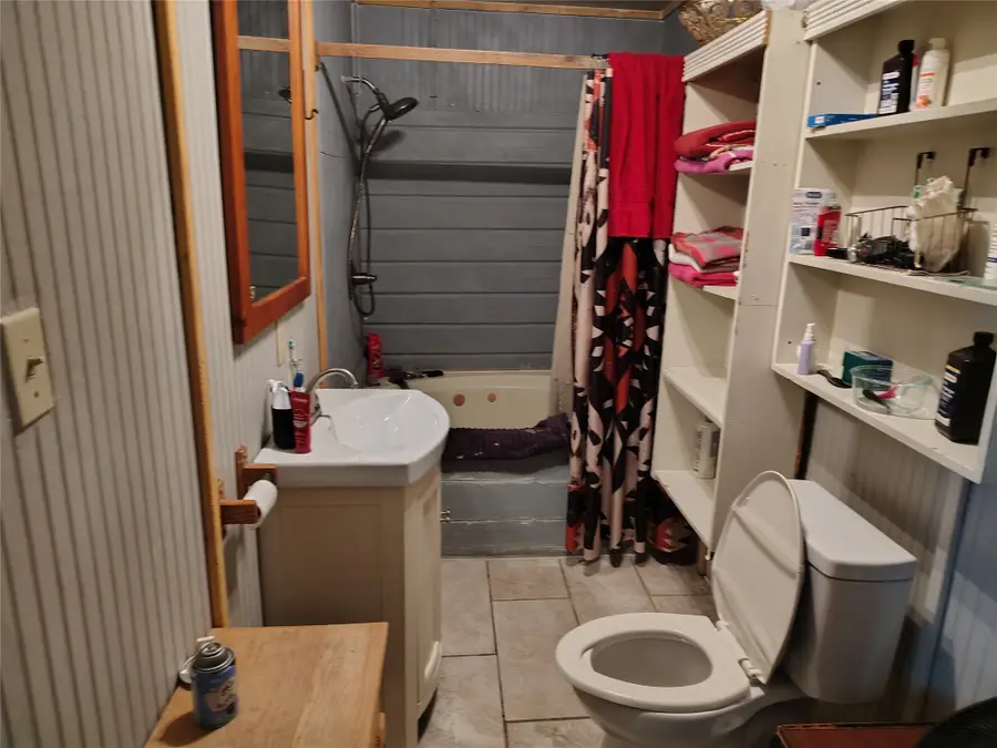 404 Lakeside Loop, Trinity, TX 75862 - Image #3