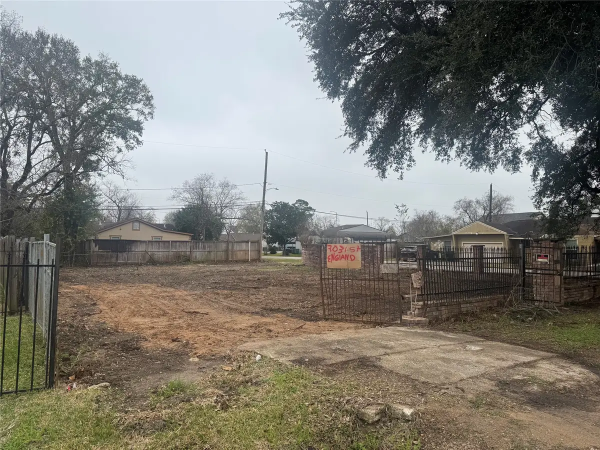 7031 England Street, Houston, TX 77021 - #1