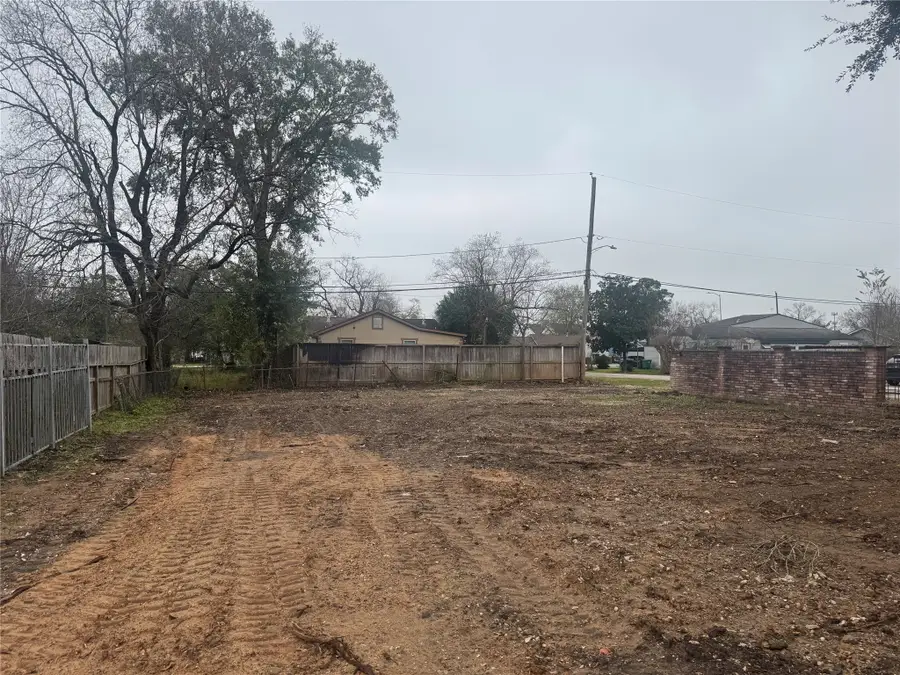 7031 England Street, Houston, TX 77021 - #2