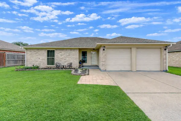 1403 Packsaddle Lane, Baytown, TX 77521