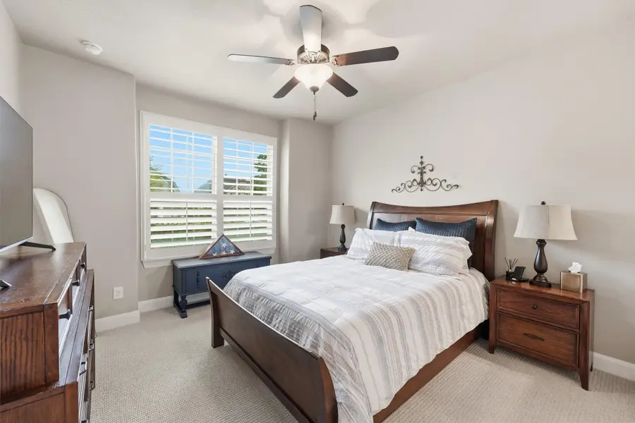 210 Fox Squirrel Court, Pinehurst, TX 77362 - #2