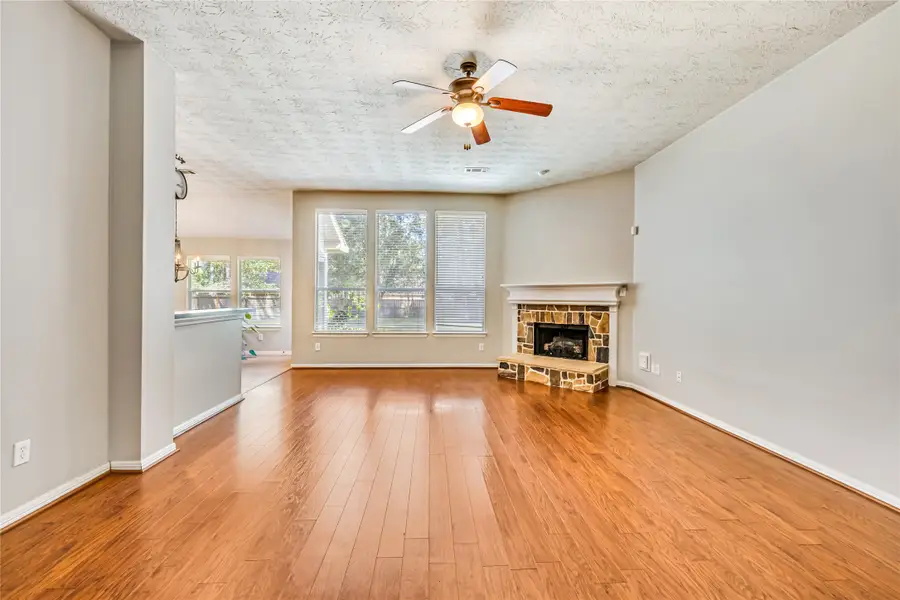914 Mesquite Drive, Magnolia, TX 77354 - #3