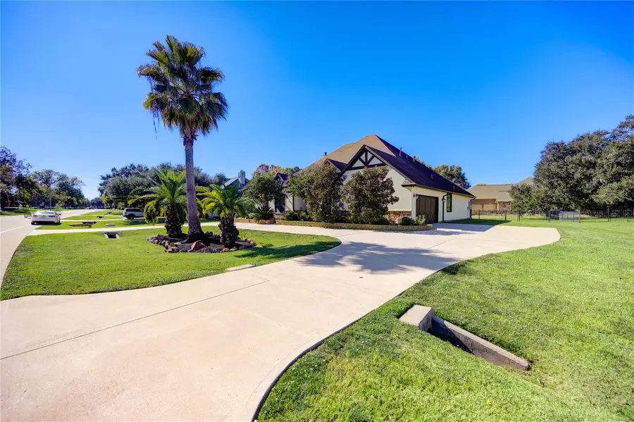 5319 Weston Drive, Fulshear, TX 77441 - Image #3