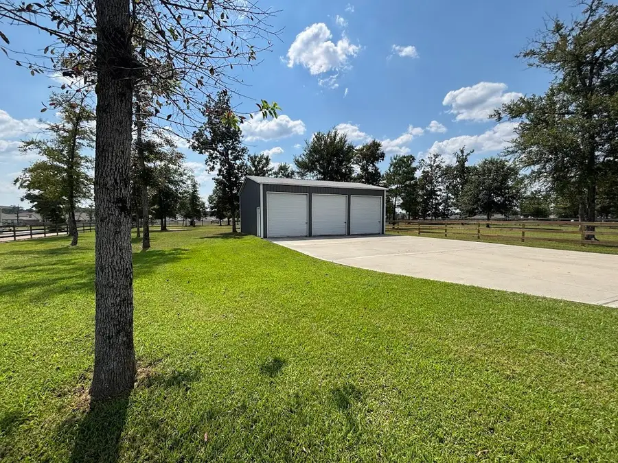 6263 Rolling Hills Road, Conroe, TX 77303 - Image #3