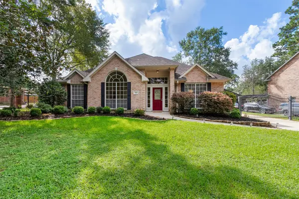 712 Forest Lane Drive, Conroe, TX 77302