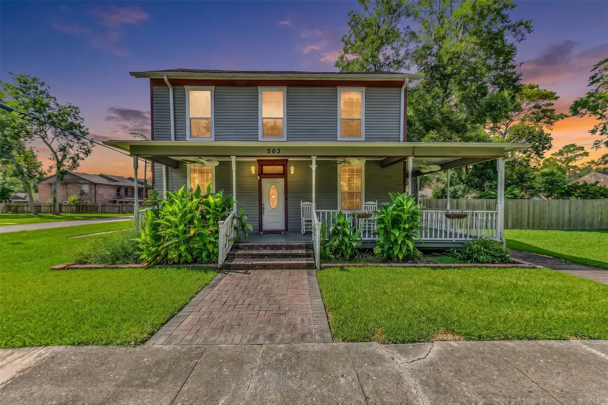 503 W Blum Street, Alvin, TX 77511 - #1