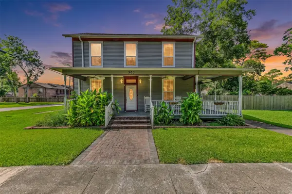503 W Blum Street, Alvin, TX 77511
