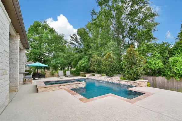 129 Larkhaven Drive, Montgomery, TX 77316