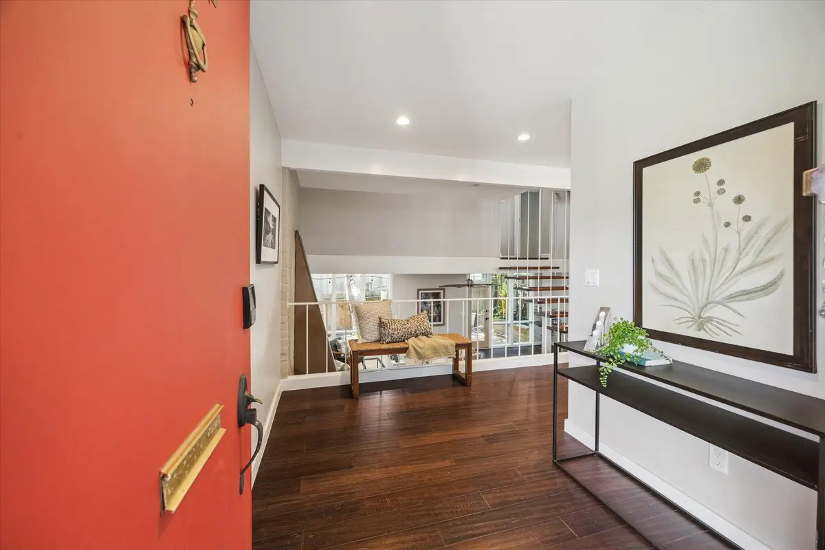 5242 Memorial Drive, Houston, TX 77007 - Image #1