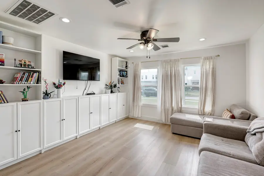 4536 Sunburst Street, Bellaire, TX 77401 - #3