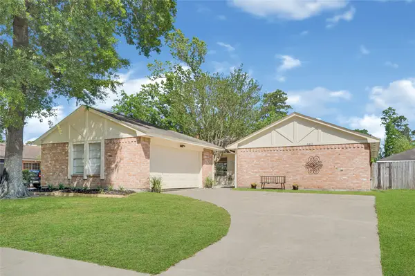 6611 Archgate Drive, Spring, TX 77373