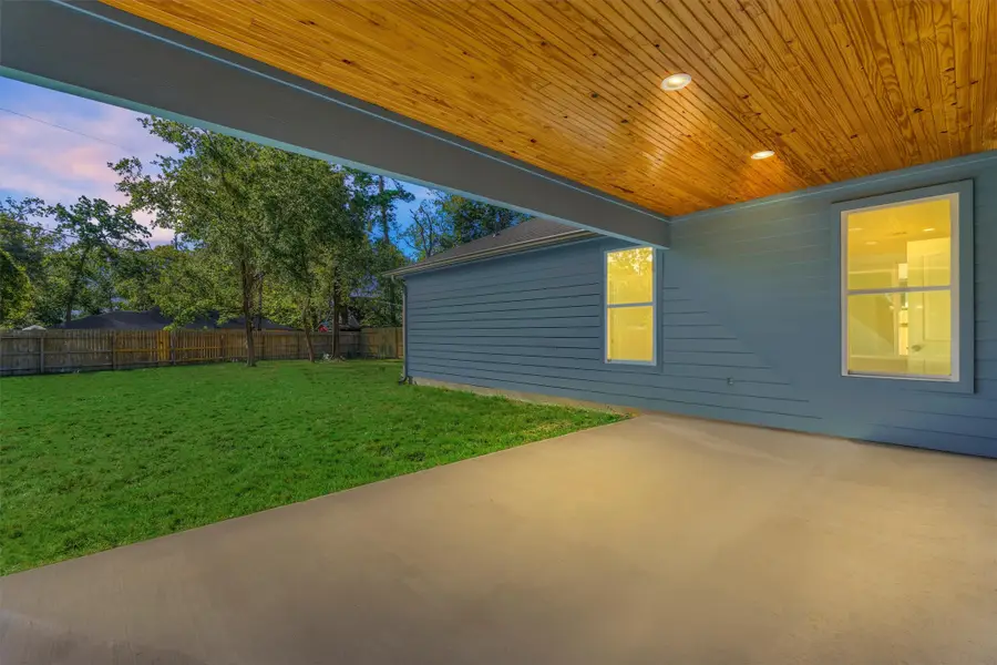 1718 Eastvale Drive, Southeast Montgomery, TX 77386 - Image #3