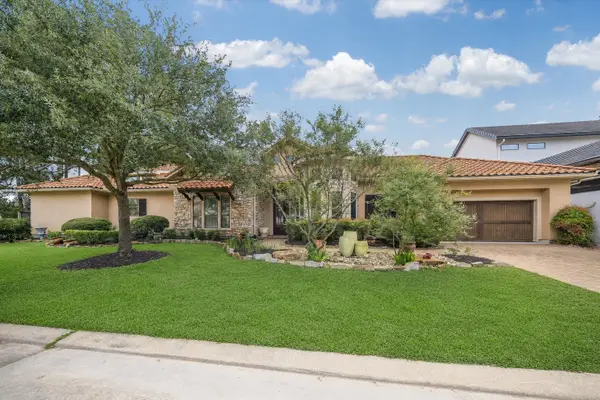 70 Shadow Creek Ridge Drive, Spring, TX 77389