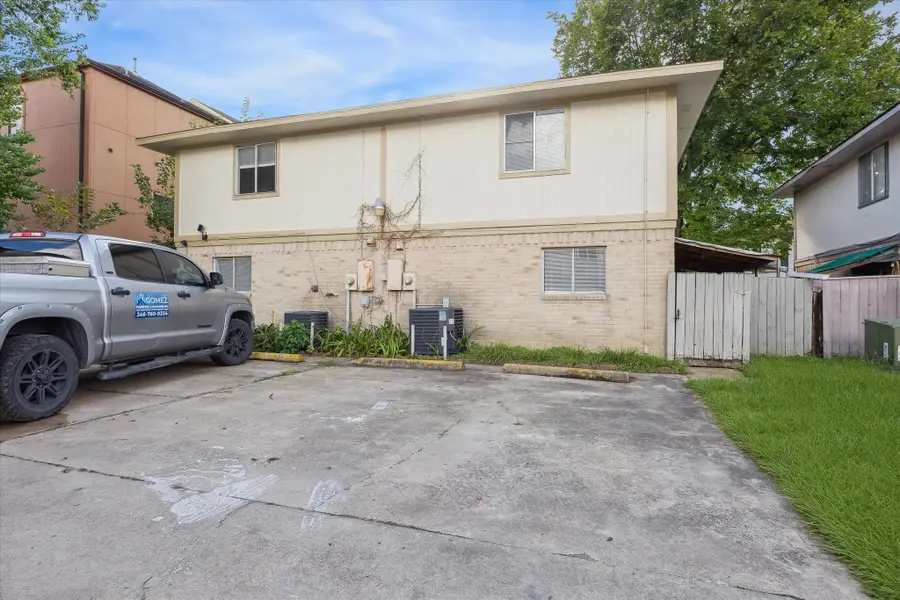 1936 Upland Drive, Houston, TX 77043 - Image #3