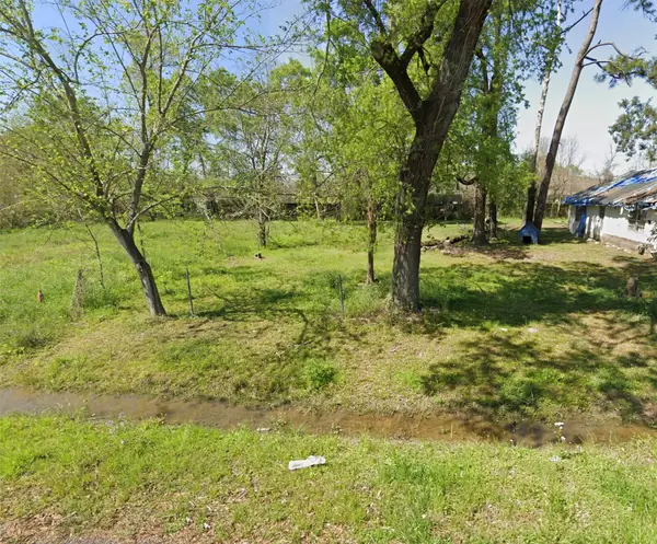 8709 Sunderland Road, Houston, TX 77028