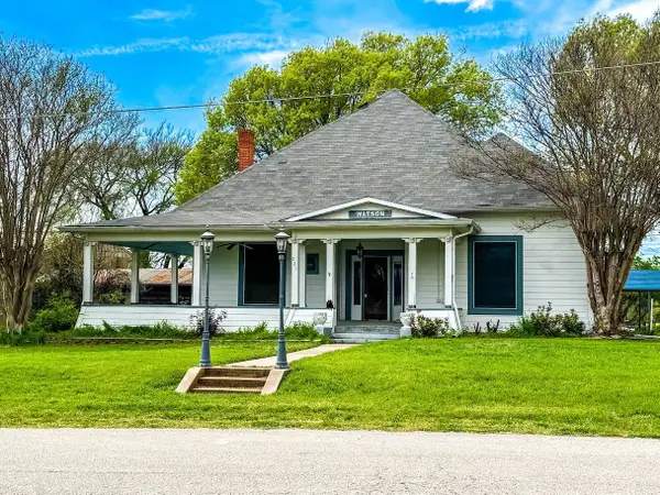 221 N Mount Street, Fairfield, TX 75840