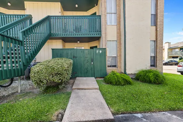 1516 Bay Area Boulevard #F9, Houston, TX 77058