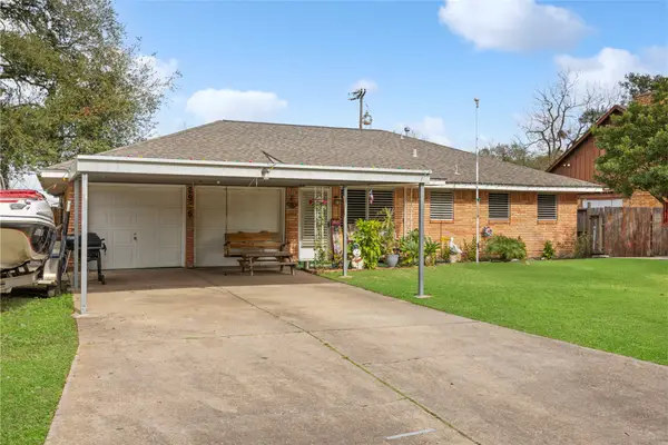 2906 Somerset Avenue, Texas City, TX 77590