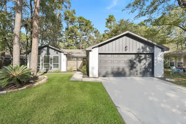 146 W Woodstock Circle Drive, Spring, TX 77381