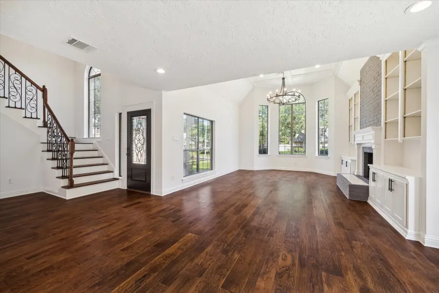 819 Wood Bridge Circle, Sugar Land, TX 77498 - Image #3