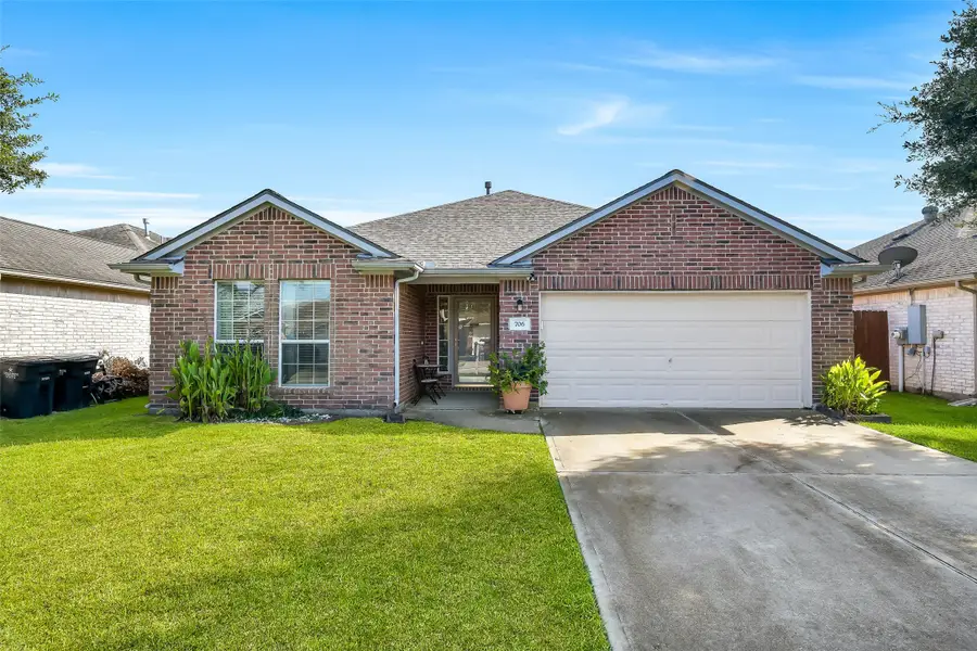706 St Croix Street, Alvin, TX 77511 - #2