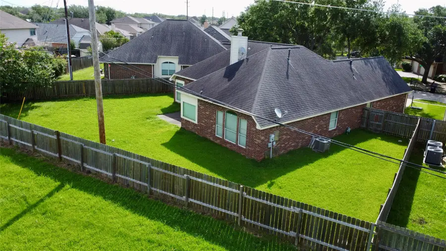 8219 Fox Street, Baytown, TX 77523 - #2