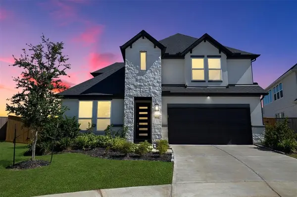 9522 Rialto Creek Drive, Cypress, TX 77433