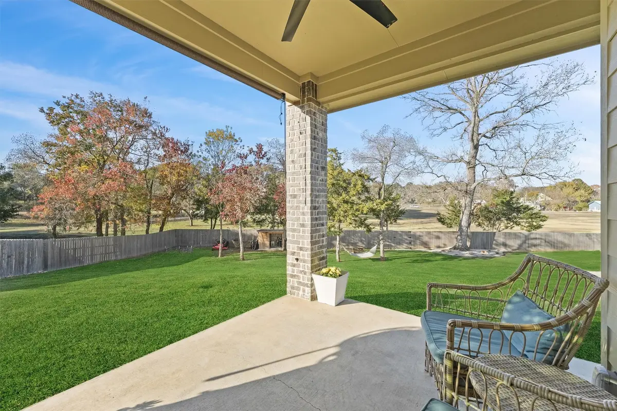 1700 Twin Oaks Circle, Brenham, TX 77833 - Image #1