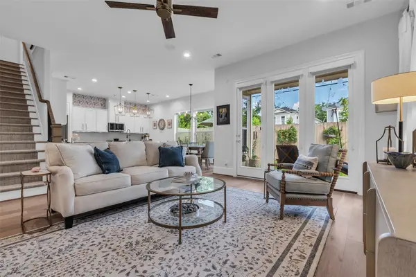 7720 N Fall Run Crossing, Houston, TX 77055