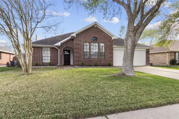 504 Teal Drive, Dickinson, TX 77539