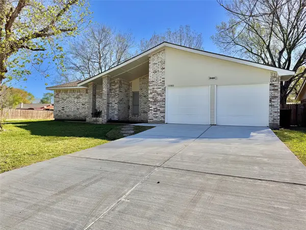 15903 Kenbrook Drive, Houston, TX 77489