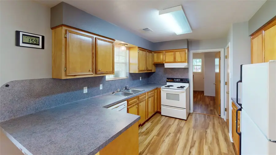 906 Waco Street, Dayton, TX 77535 - #3