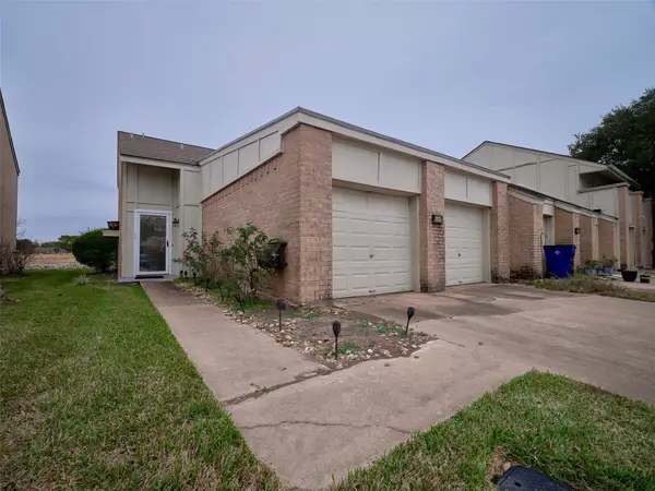 1817 Veranda Drive, West Columbia, TX 77486