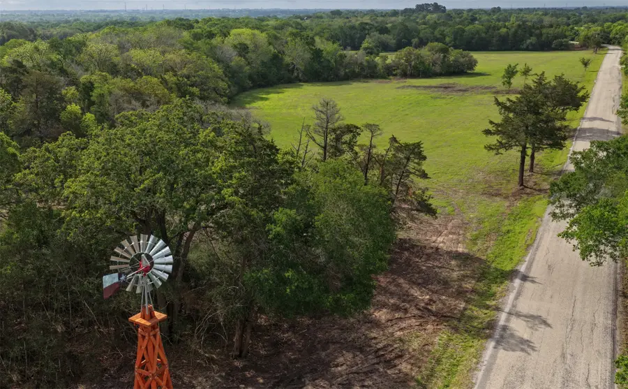 6 Baranowski Road, Brenham, TX 77833 - #3