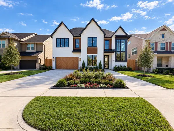 1225 Wakefield Drive, Houston, TX 77018