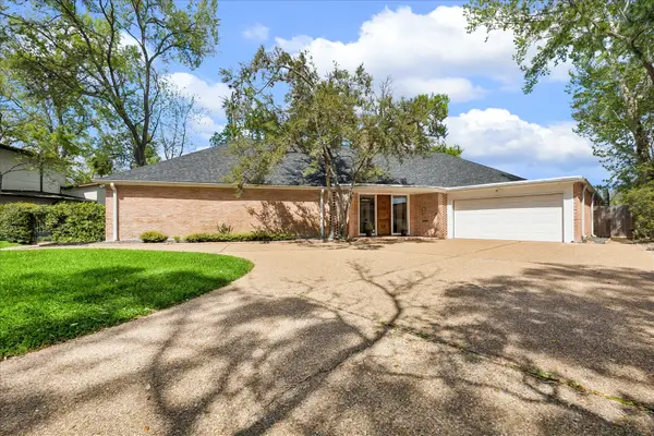 210 Pine Hollow Lane, Houston, TX 77056