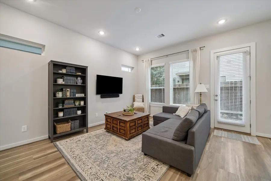 606 Thornton Road #D, Houston, TX 77018 - #3