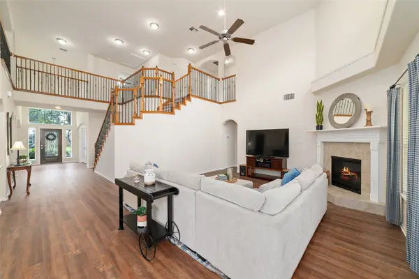 14422 Lakepointe Bend Lane, Cypress, TX 77429