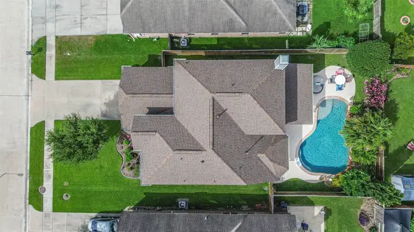 608 Chesterfield Lane, League City, TX 77573