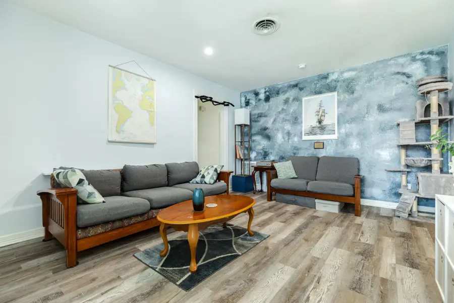 117 Tuna Street, Galveston, TX 77550 - Image #3