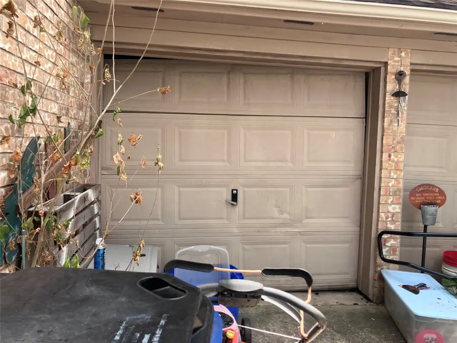 1417 27th Avenue N, Texas City, TX 77590 - #2