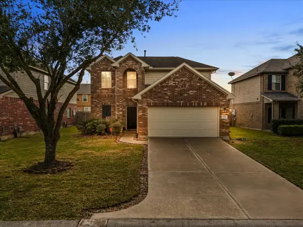 10414 Whisper Bluff Drive, Humble, TX 77396