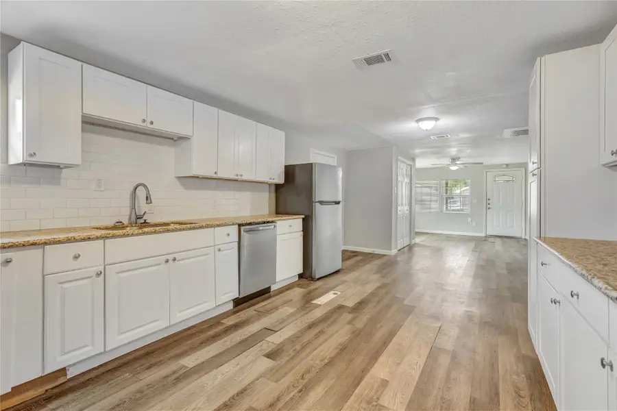 4726 Carmen Street, Houston, TX 77033 - #3