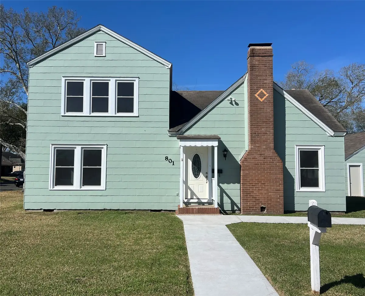 801 Avenue F, El Campo, TX 77437 - #1