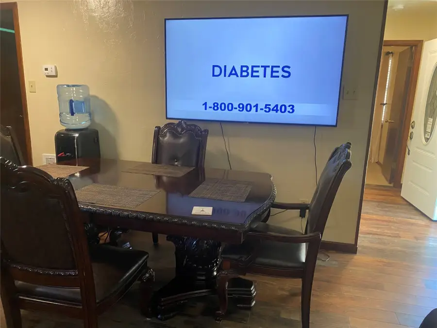 902 S Holly Avenue, Cleveland, TX 77327 - Image #3