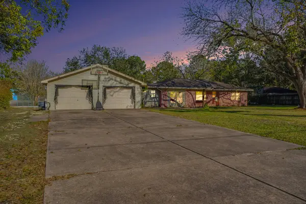 4802 Crosby Cedar Bayou Road, Baytown, TX 77521