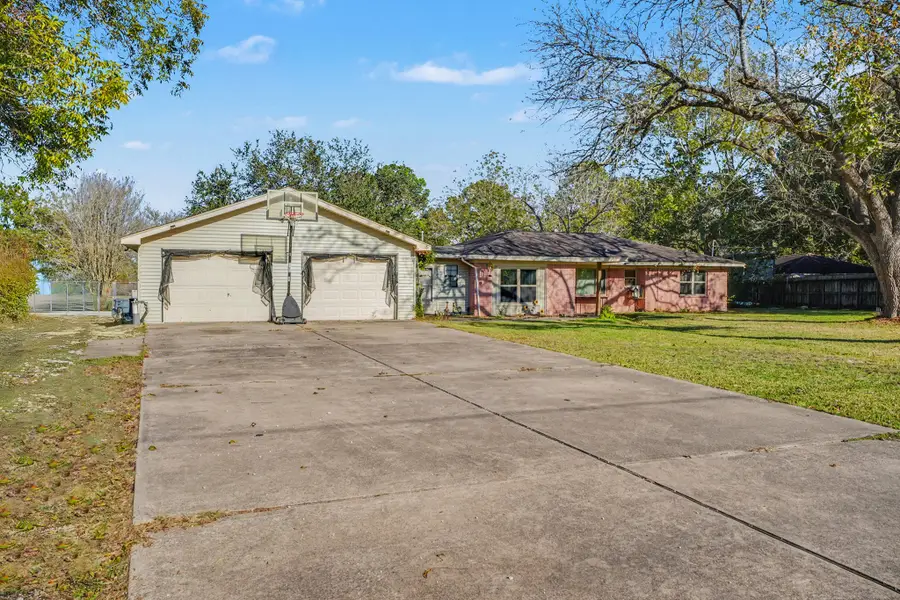 4802 Crosby Cedar Bayou Road, Baytown, TX 77521 - Image #2